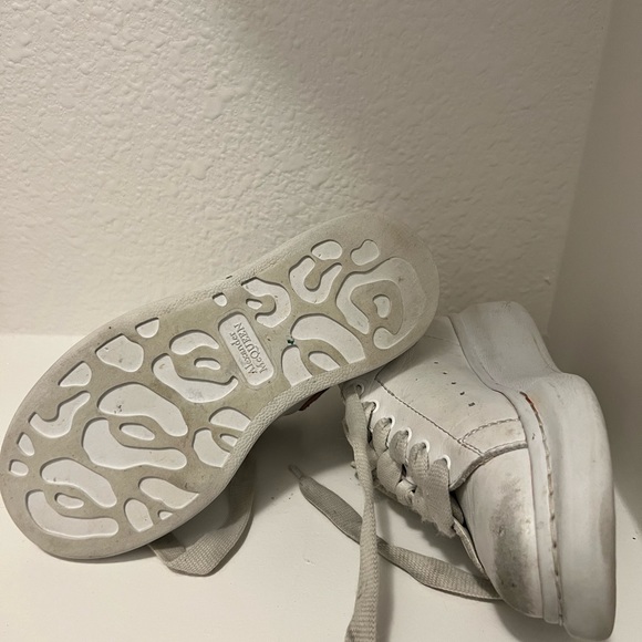 Alexander McQueen pink glitter sneakers - Picture 5 of 7